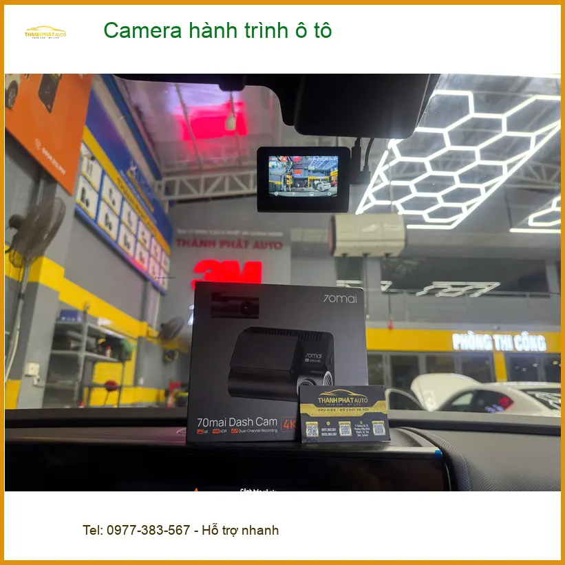 Chị Mai Anh lắp Camera hành trình Hyundai Accent ở Thủ Đức an tâm lái xe.