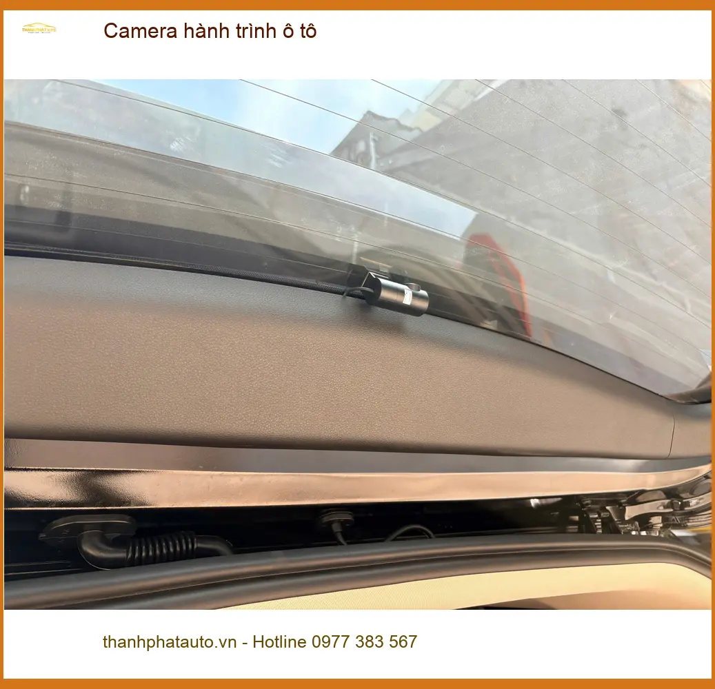 Anh Quang lắp Camera hành trình ô tô cho Hyundai Accent tại Quận 2 ảnh thực tế 2