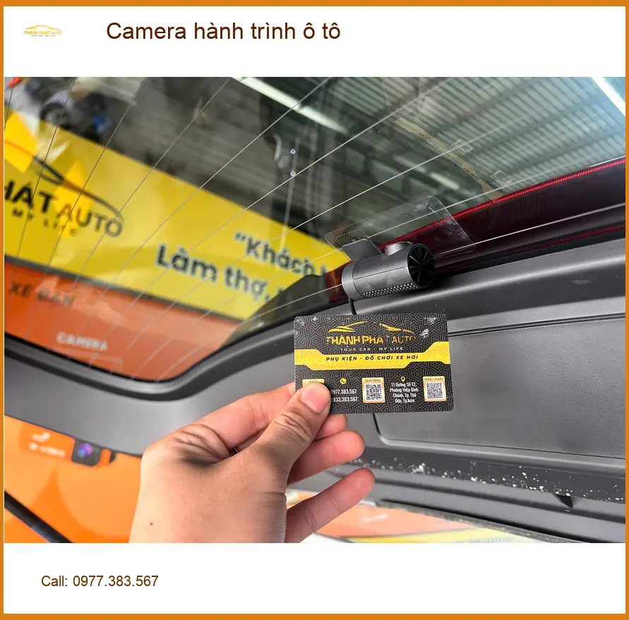 Chị Thanh lắp Camera hành trình ô tô Hyundai Accent ở Quận 2 uy tín. ảnh thực tế 2