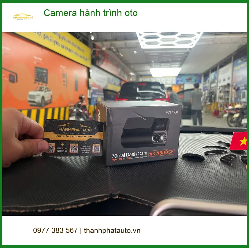 Anh Minh lắp camera hành trình oto Hyundai Accent tại Quận 7 sau vụ va chạm nhỏ
