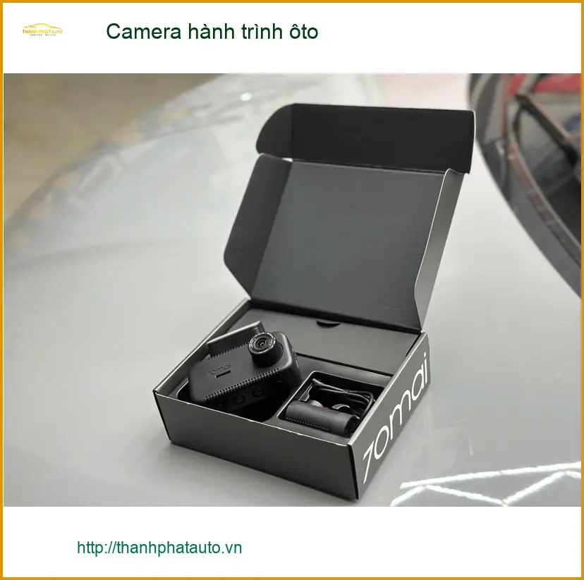 Anh Tú lắp Camera hành trình ô tô Hyundai Accent tại Quận Thủ Đức