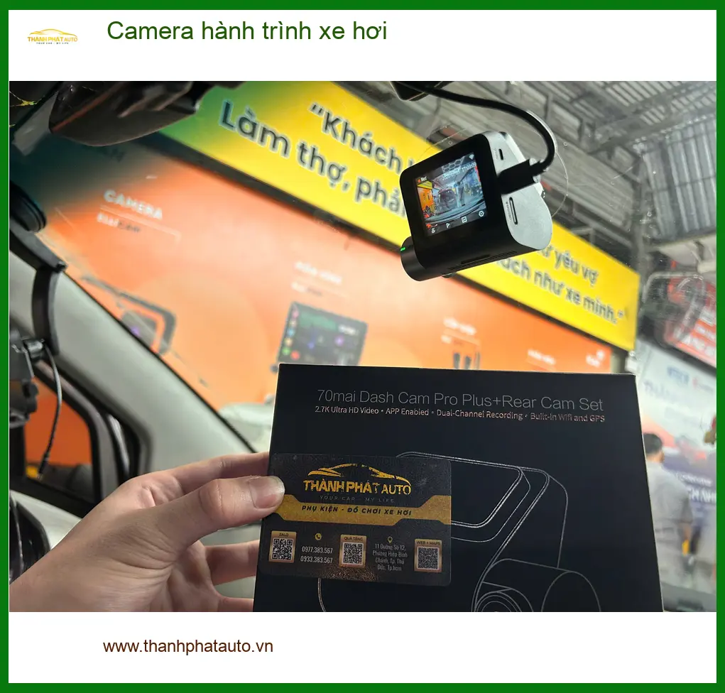 Anh Lâm lắp camera hành trình xe hơi cho Honda CRV tại Quận 9 để đảm bảo an toàn