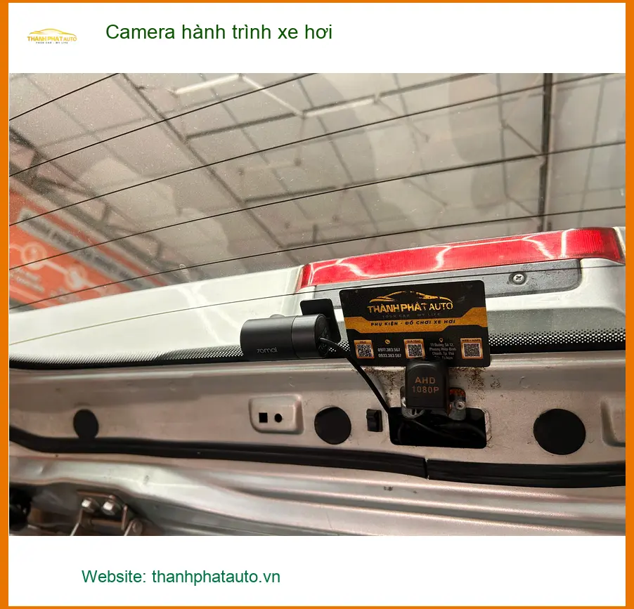 Anh Lâm lắp camera hành trình xe hơi cho Honda CRV tại Quận 9 để đảm bảo an toàn ảnh thực tế 4
