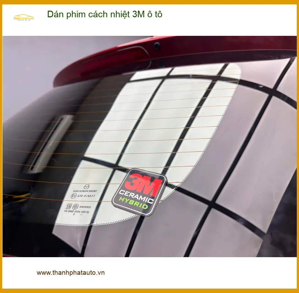 Chị Mai dán phim cách nhiệt 3M cho VinFast Lux A Quận Phú Nhuận tránh nắng gắt ảnh thực tế 4