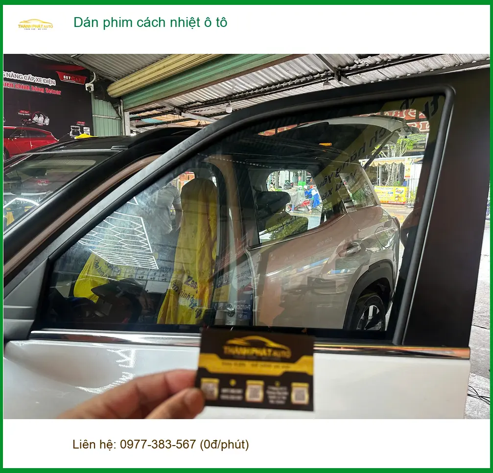 Cô Minh dán phim cách nhiệt ô tô Hyundai Accent Quận 4 chống nóng tối ưu ảnh thực tế 2