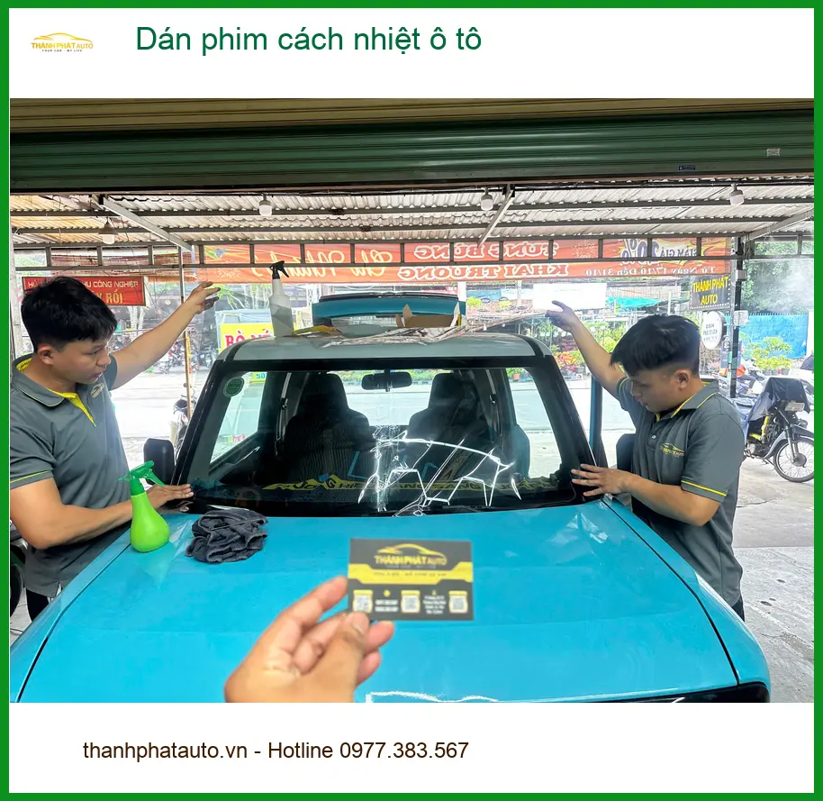 Chị Ngọc Anh dán phim cách nhiệt 3M cho Kia K3 tại Quận 5, giảm nhiệt mùa hè