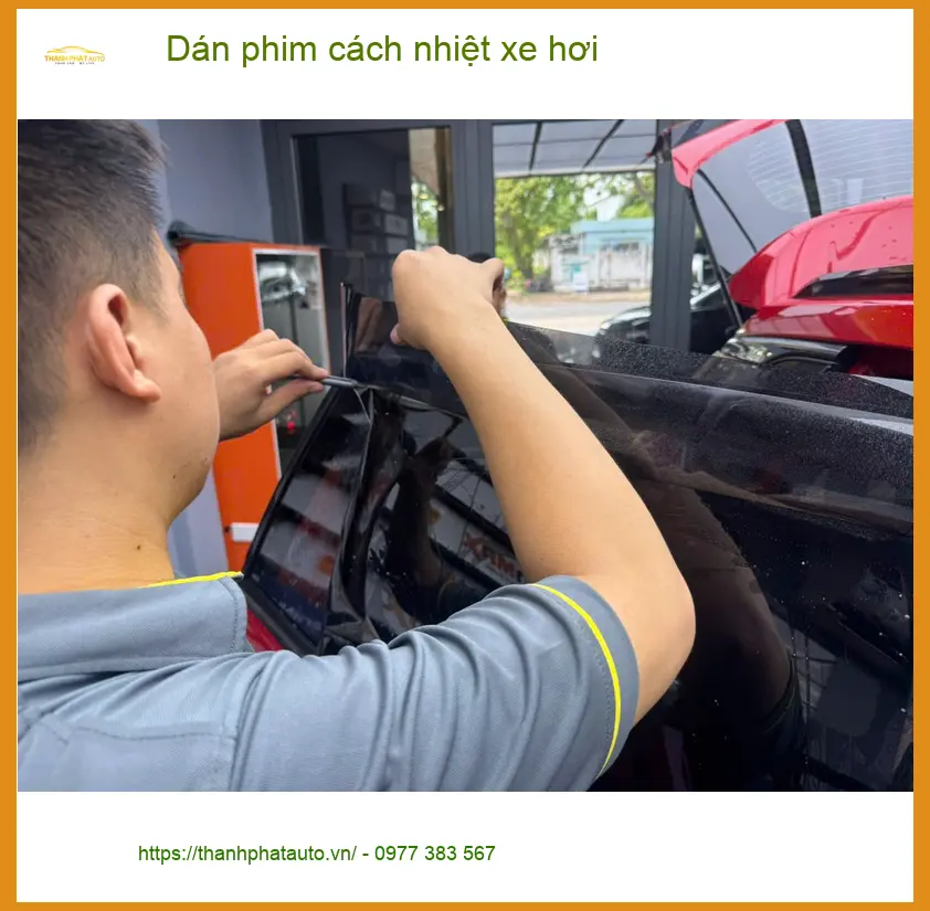 Anh Tấn dán phim cách nhiệt ô tô cho Kia Sorento tại Quận Tân Phú ảnh thực tế 3
