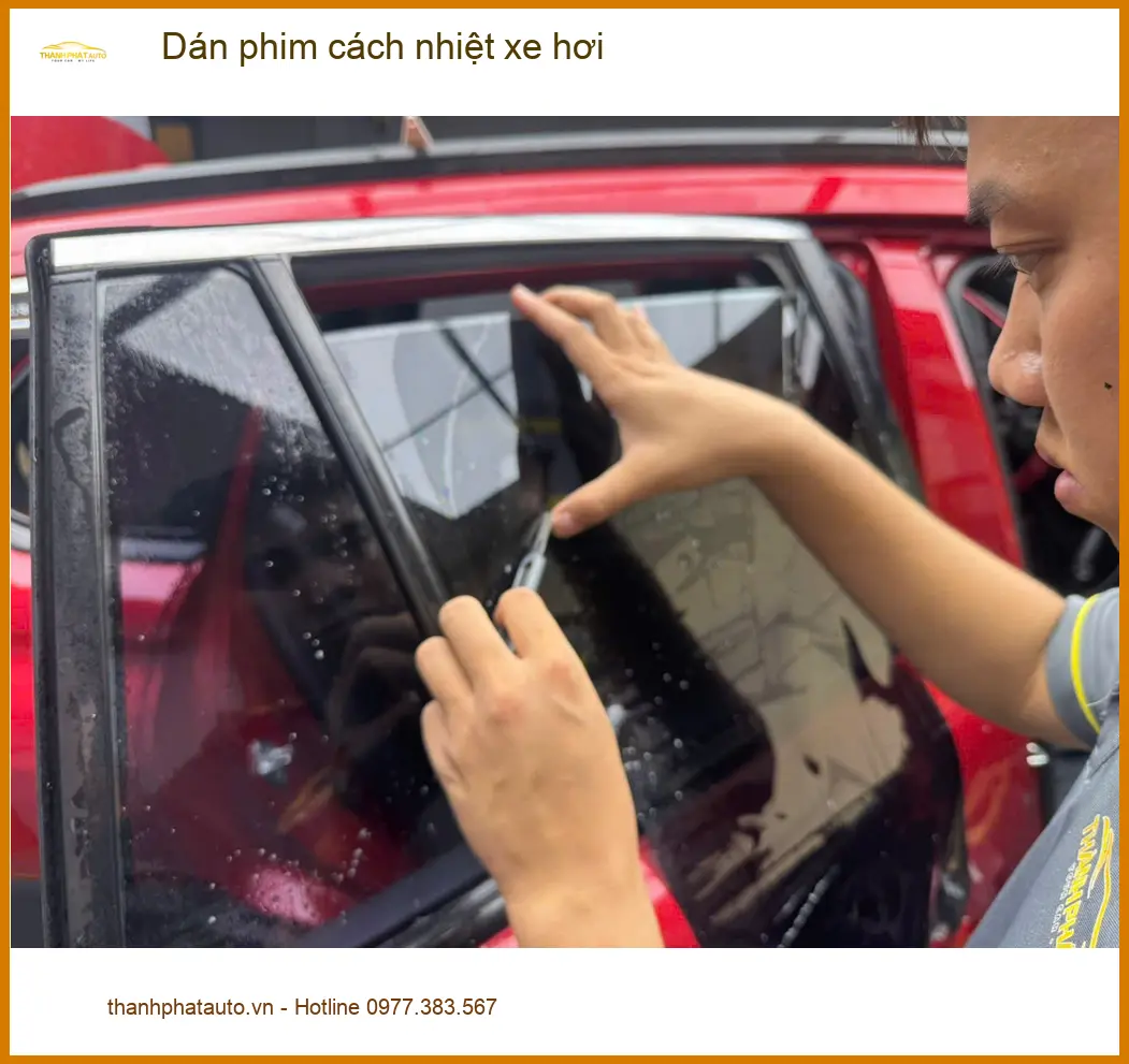 Anh Tùng dán phim cách nhiệt Hyundai Creta tại Quận 2 chống nắng gắt ảnh thực tế 2