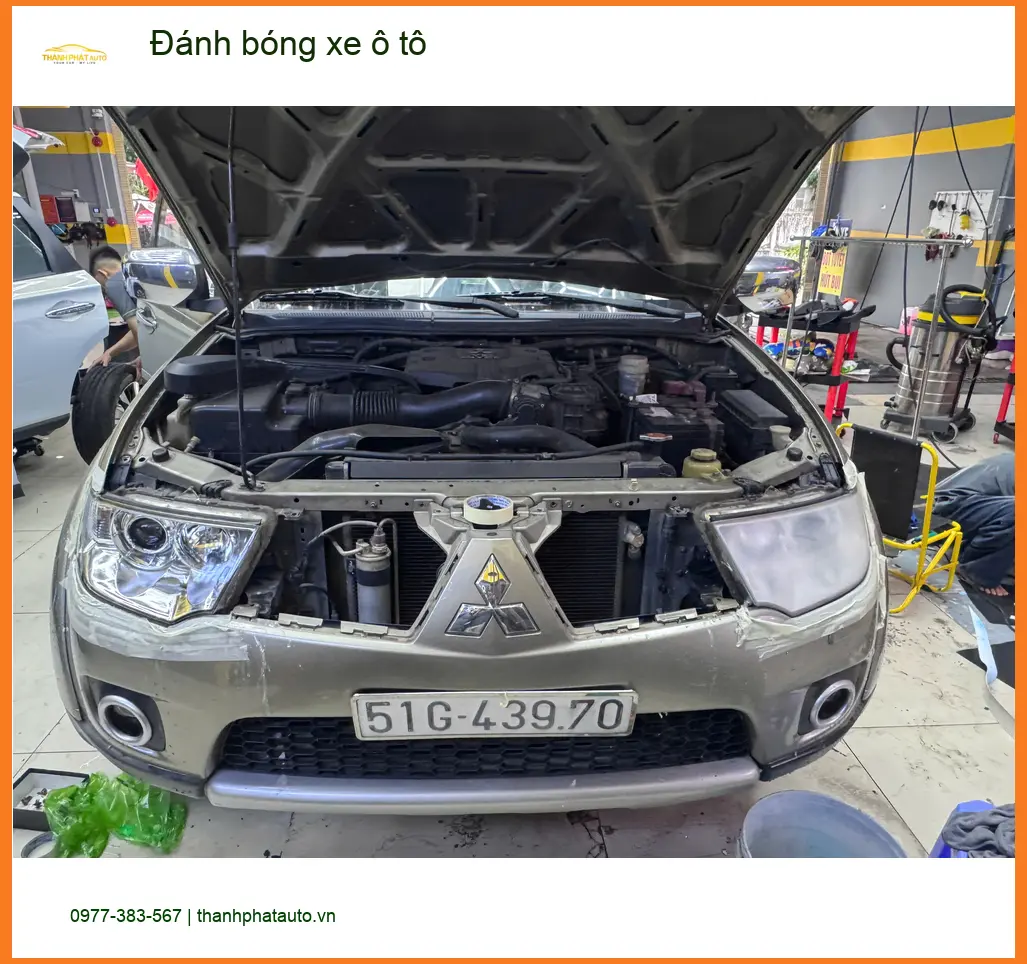 Anh Khang đánh bóng xe ô tô Mazda CX-5 tại Gò Vấp lấy lại vẻ sáng mới ảnh thực tế 2
