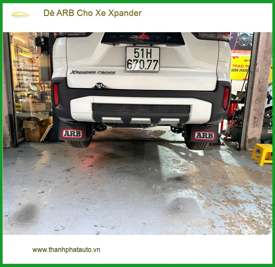 Anh Khải lắp dè ARB cho Mitsubishi Xpander tại Quận Bình Thạnh để bảo vệ thân xe ảnh thực tế 4