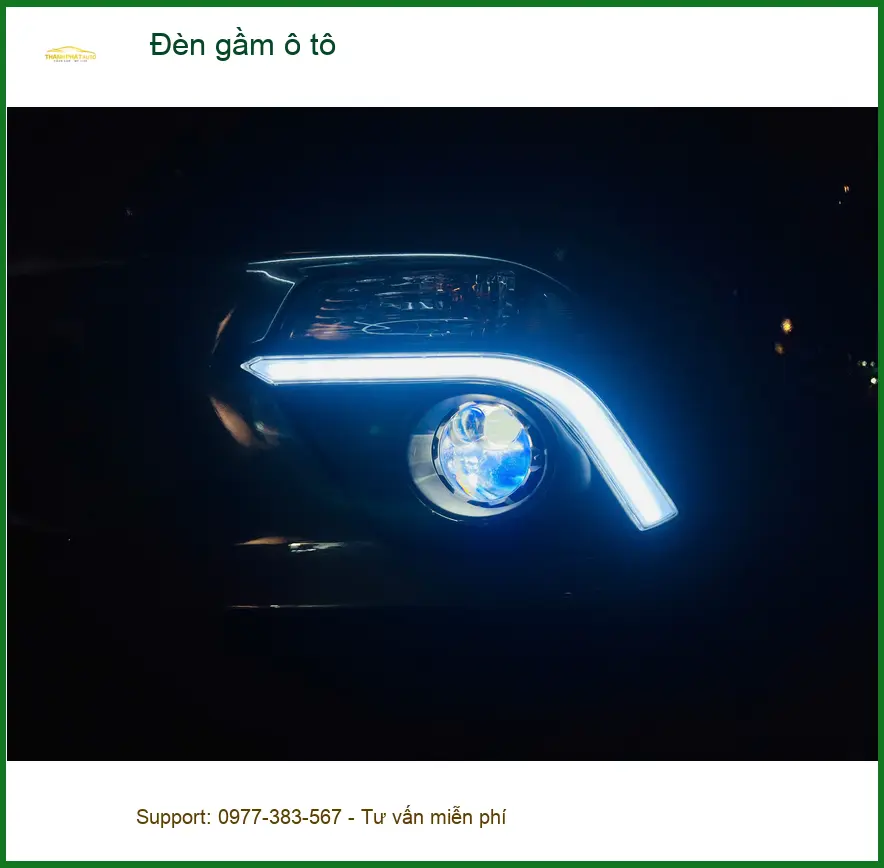 Anh Quân lắp đèn gầm ô tô cho Mazda 3 ở Quận 10 để cải thiện tầm nhìn