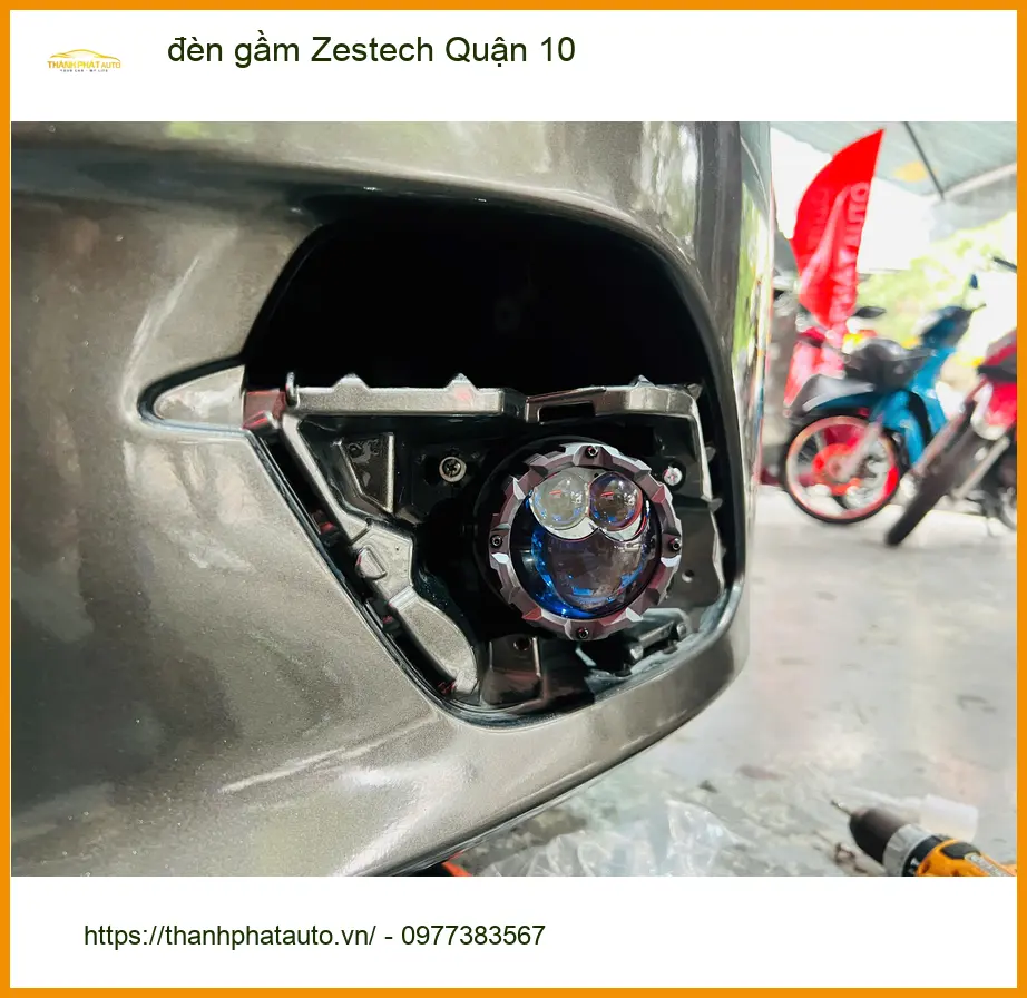Địa Chỉ Lắp Đặt Độ Đèn Ô Tô đèn gầm Zestech Quận 10 - Thi Công Chuyên Nghiệp ảnh thực tế 2