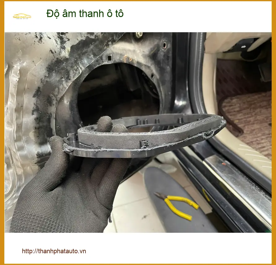 Anh Hưng độ âm thanh ô tô Honda CRV tại Quận 5 muốn trải nghiệm âm nhạc đỉnh cao ảnh thực tế 4