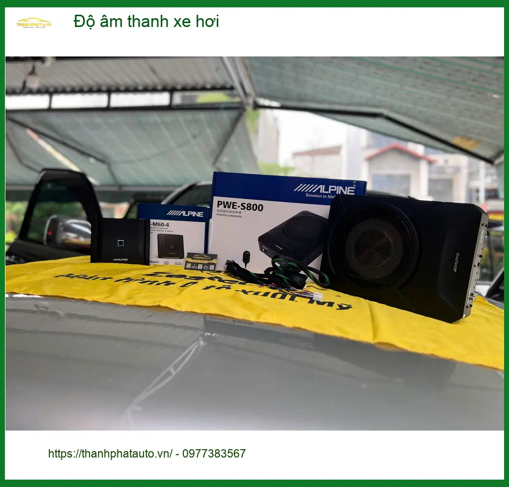 Anh Tấn độ âm thanh xe hơi Honda CR-V tại Hóc Môn để trải nghiệm âm nhạc sống động hơn