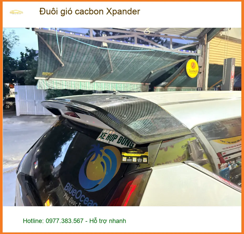 Anh Tuấn Anh lắp đuôi gió cacbon Xpander tại Quận 7 để xe trông thể thao hơn