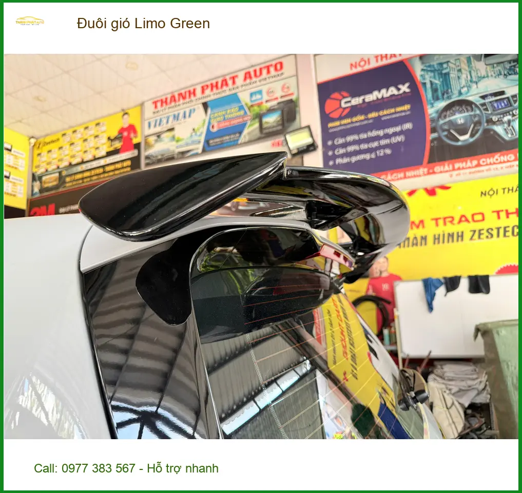 Anh Thành lắp đuôi gió Limo Green cho Honda Civic tại Quận 5 để xe trông thể thao hơn