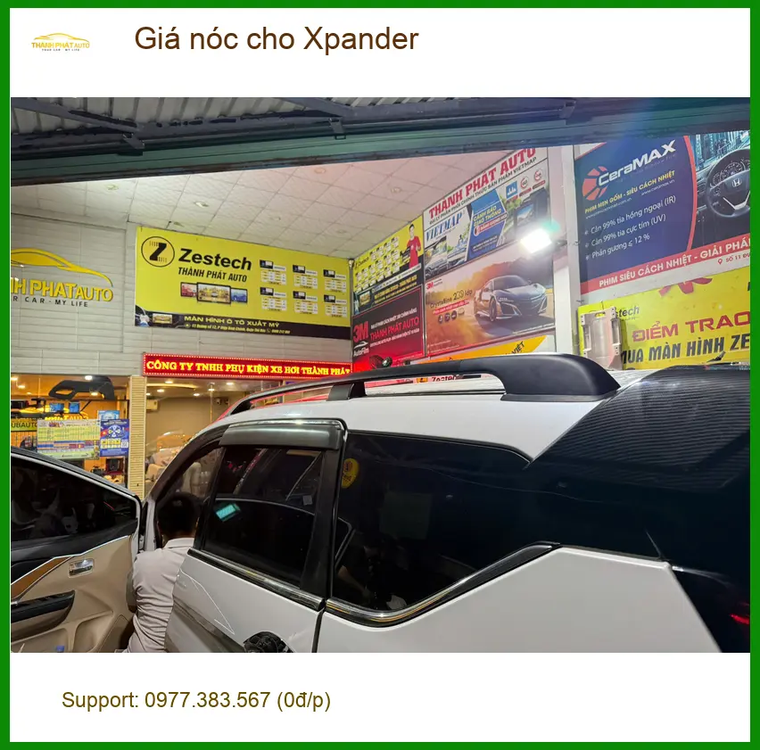 Chị Thảo lắp giá nóc cho Xpander ở Quận Gò Vấp để chở đồ đi du lịch tiện lợi