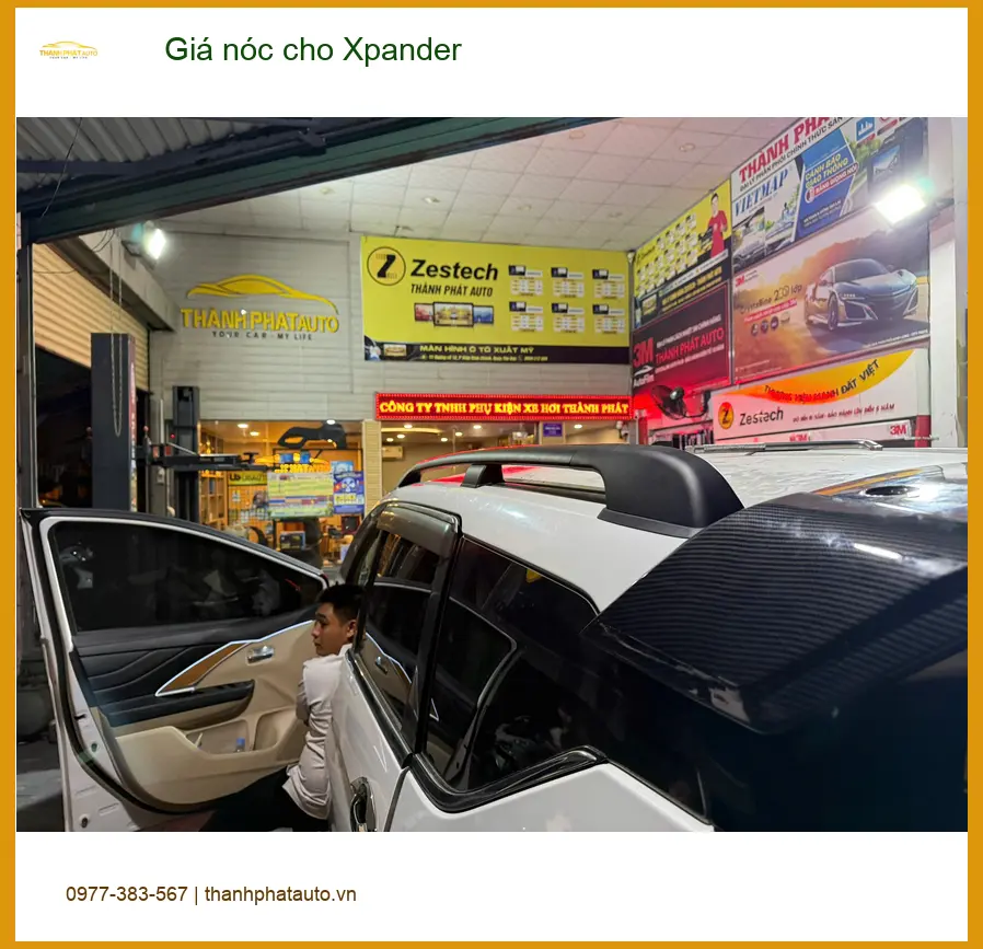 Anh Minh lắp giá nóc cho Xpander tại Quận Tân Bình để đi phượt xa