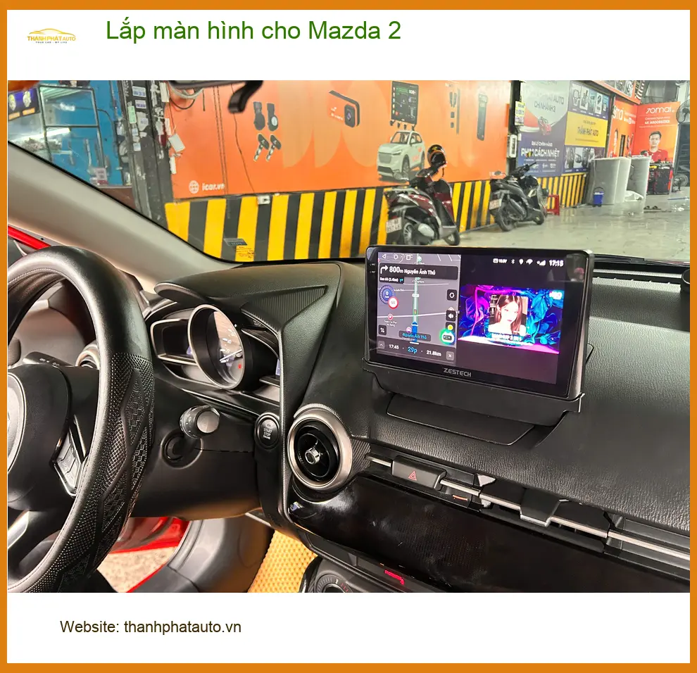 Anh Quang lắp màn hình cho Mazda 2 Quận 11 để tiện dẫn đường và giải trí