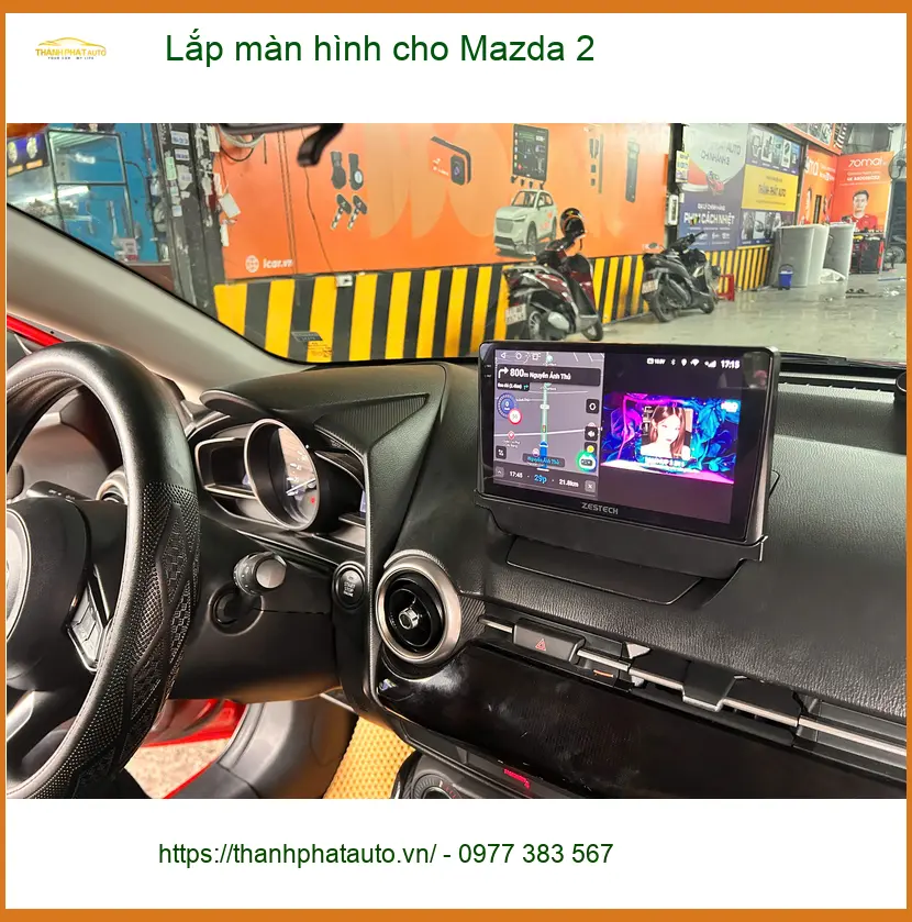 Anh Lâm lắp màn hình cho Mazda 2 tại Quận 8 để nâng cấp giải trí và dẫn đường ảnh thực tế 2