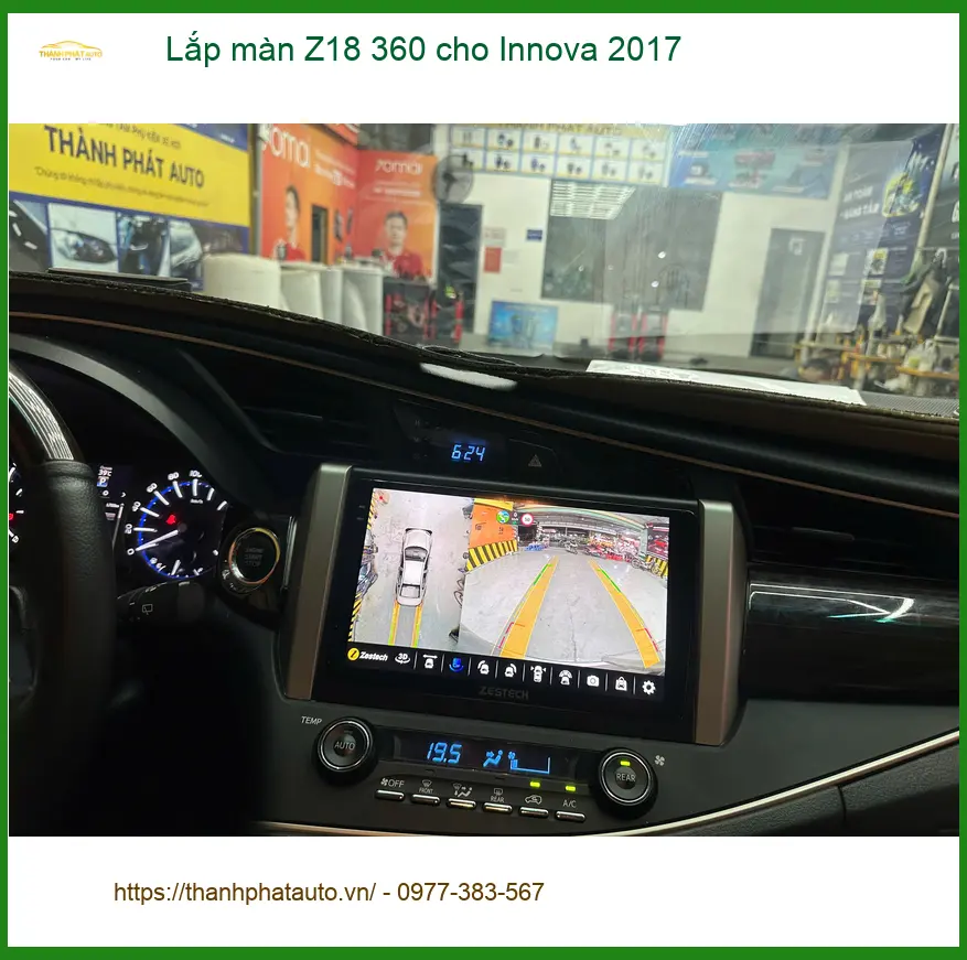 Anh Quang lắp màn Z18 360 cho Innova 2017 tại Quận 4, an tâm di chuyển