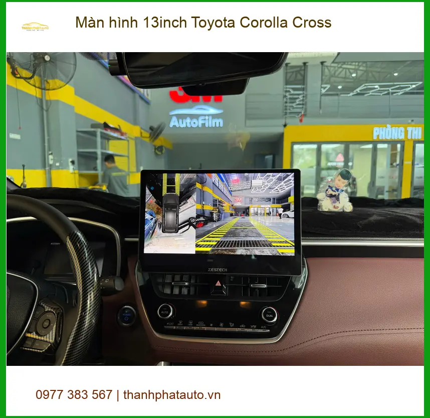 Anh Dũng lắp màn hình 13inch Toyota Corolla Cross tại Quận 1 cho xe hiện đại hơn ảnh thực tế 4