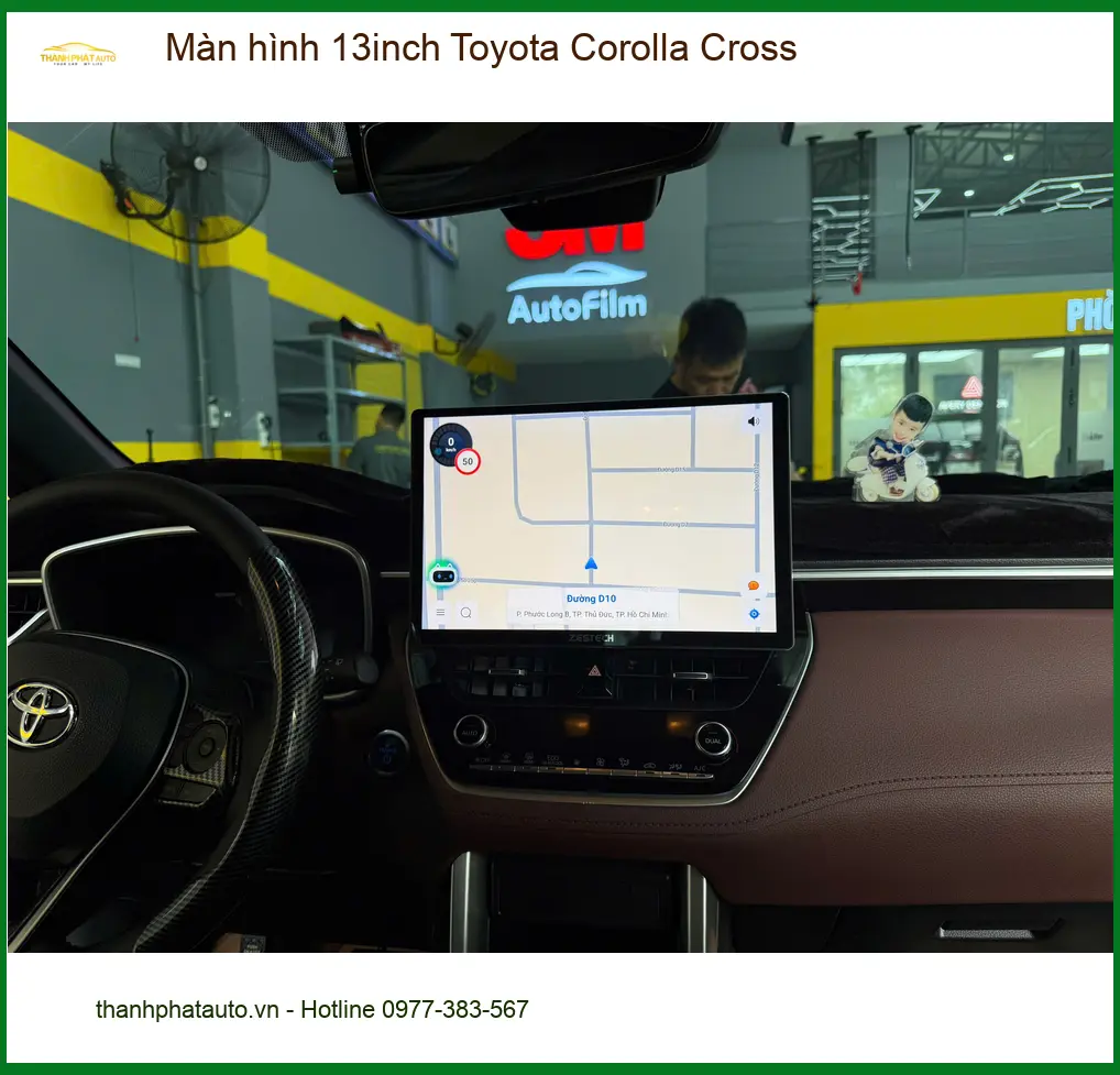 Anh Quý lắp màn hình 13inch Toyota Corolla Cross tại Thủ Đức để nâng cấp xe ảnh thực tế 2
