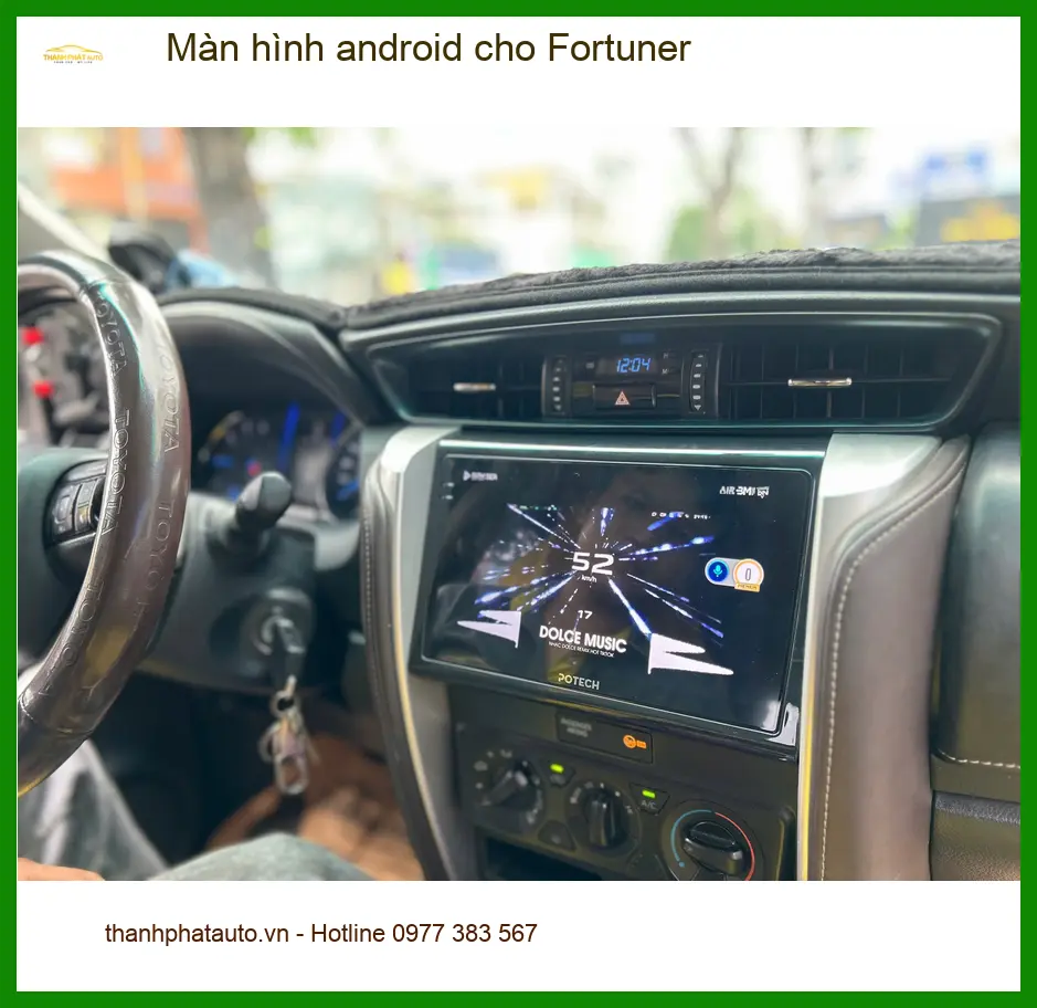 Anh Tùng lắp màn hình Android cho Fortuner tại Quận 3 để xem bản đồ tiện hơn ảnh thực tế 2