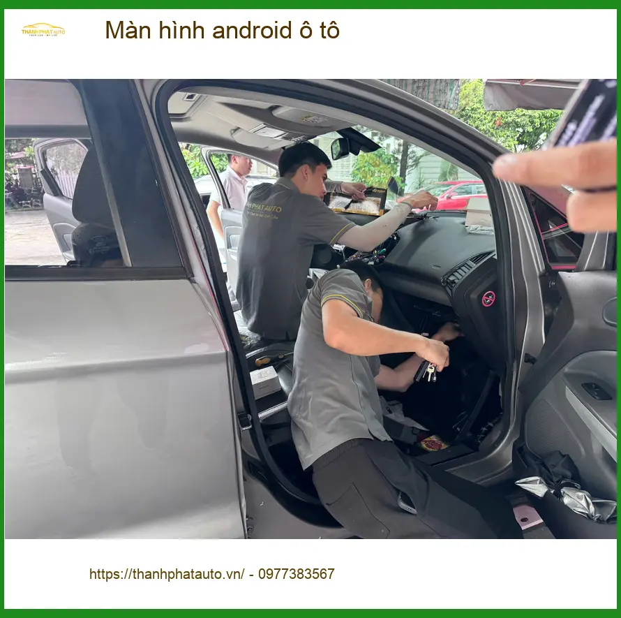 Cô Thanh lắp màn hình Android cho Hyundai Accent tại Quận 9 xem bản đồ ảnh thực tế 4