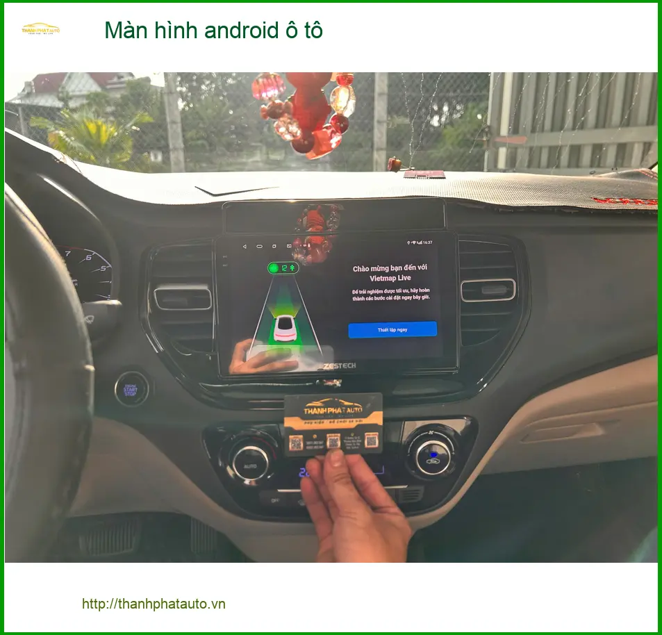 Anh Tùng nâng cấp màn hình Android Hyundai Accent tại Quận 2