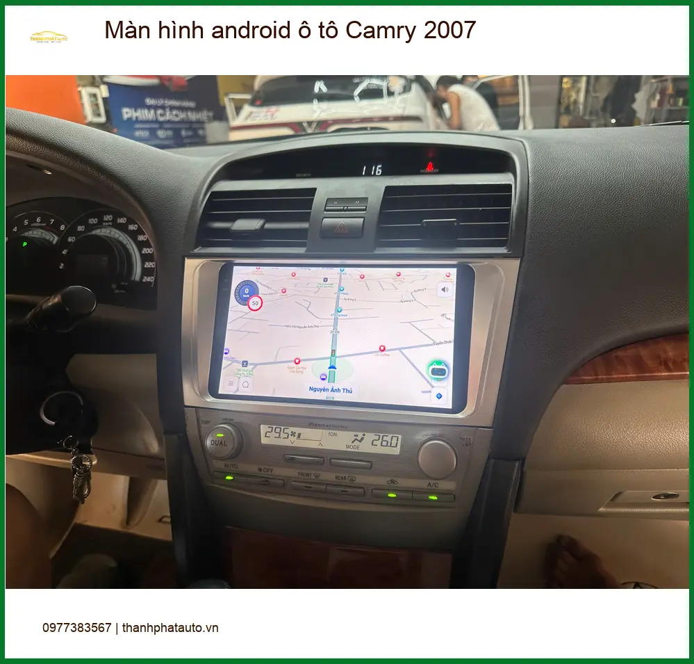Anh Phước lắp màn hình Android ô tô Camry 2007 tại Bình Chánh để xe hiện đại hơn