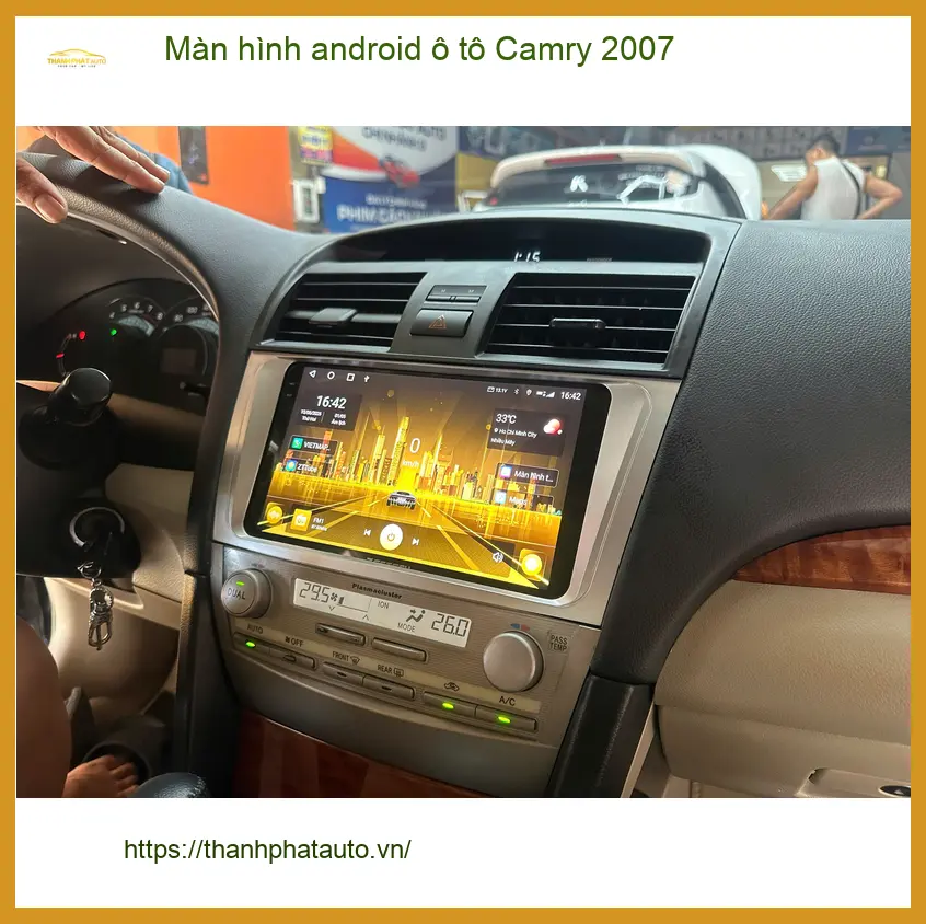 Anh Phước lắp màn hình Android ô tô Camry 2007 tại Bình Chánh để xe hiện đại hơn ảnh thực tế 3