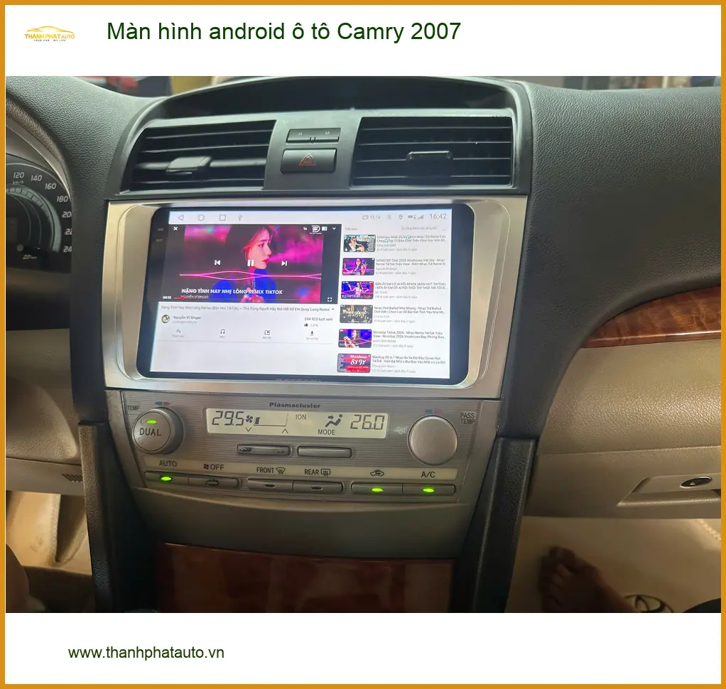 Chị Thảo lắp màn hình Android ô tô Camry 2007 Quận 5, cần bản đồ thông minh.