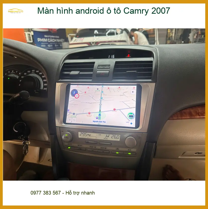 Chị Yến gắn Màn hình android ô tô Camry 2007 Quận 10 để giải trí trên xe ảnh thực tế 3