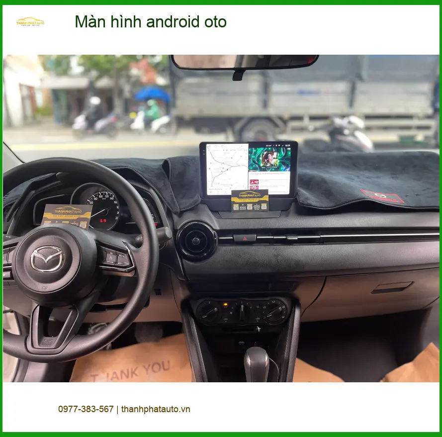 Anh Nhật lắp màn hình android cho Hyundai SantaFe tại Quận 3 vì màn zin quá lỗi thời ảnh thực tế 3