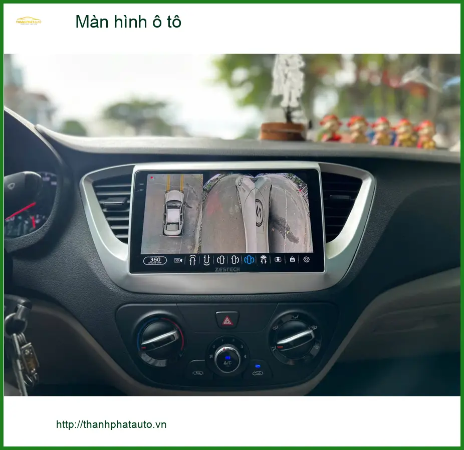 Anh Tú nâng cấp màn hình ô tô Zestech cho Honda CR-V tại Cần Giờ vì màn zin cũ đã hỏng.