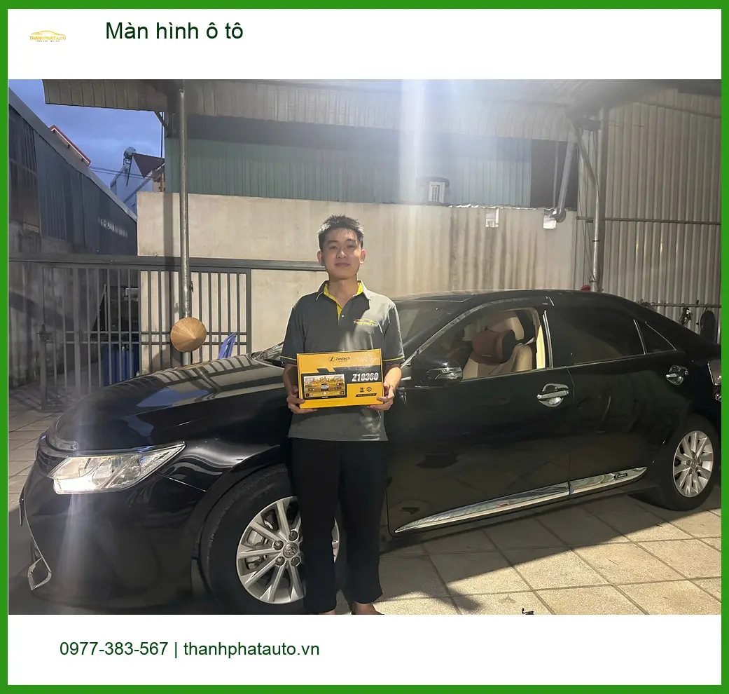 Anh Dũng lắp màn hình ô tô cho Toyota Corolla Cross tại Hóc Môn để xem bản đồ và giải trí. ảnh thực tế 4