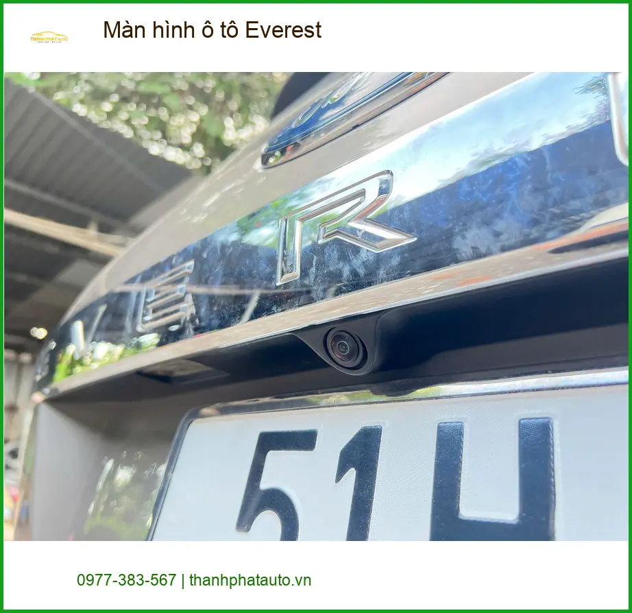 Anh Tấn nâng cấp màn hình ô tô Everest tại Củ Chi xem bản đồ, giải trí tiện lợi ảnh thực tế 2
