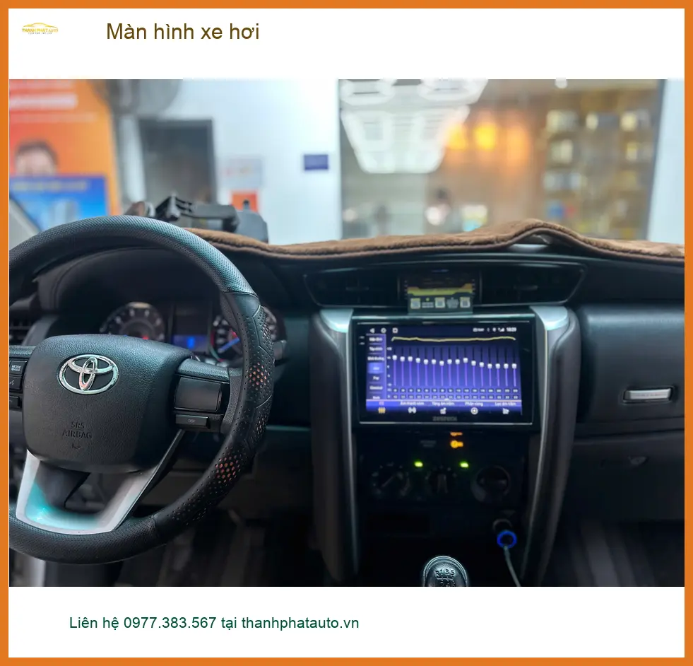 Chị Thảo lắp màn hình xe hơi cho Toyota Camry tại Quận 12, nâng tầm giải trí ảnh thực tế 4