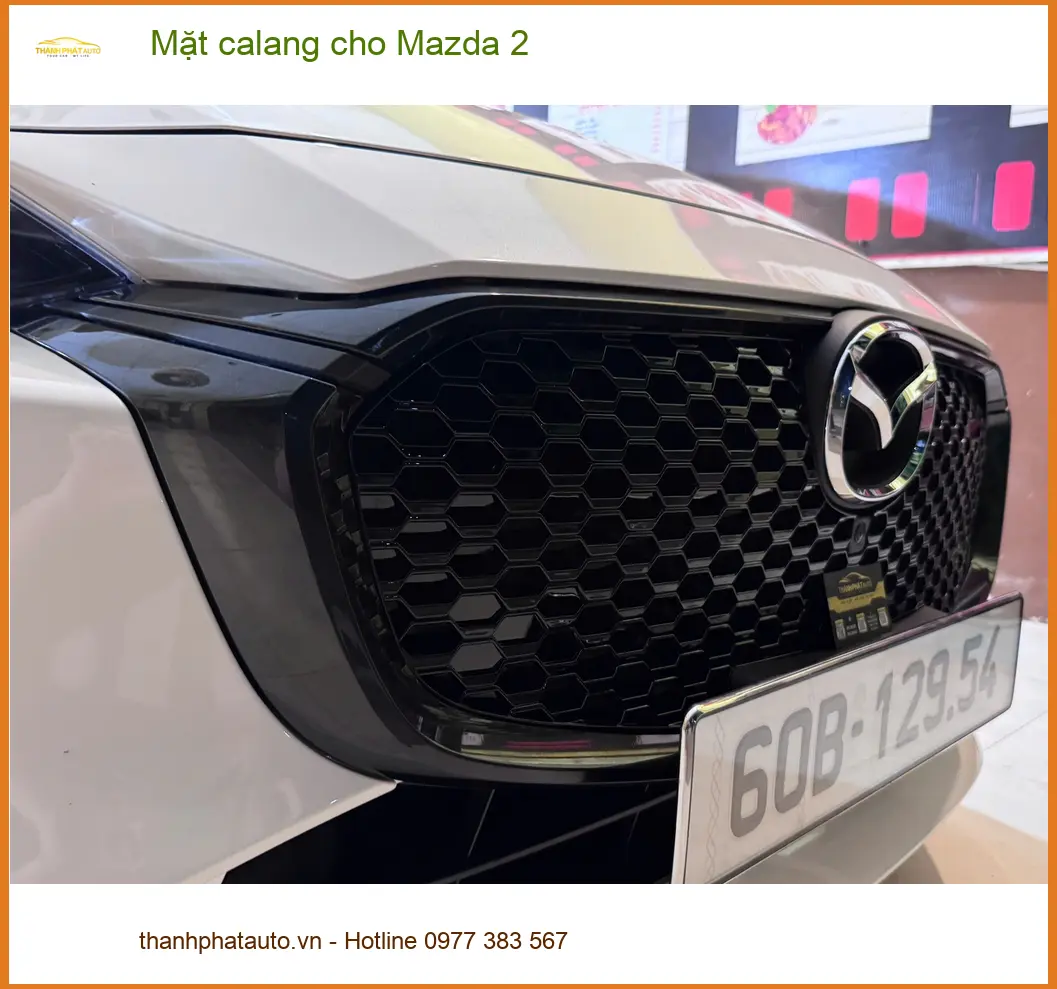 Anh Khang lắp mặt calang cho Mazda 2 tại Quận 12 để nâng tầm diện mạo