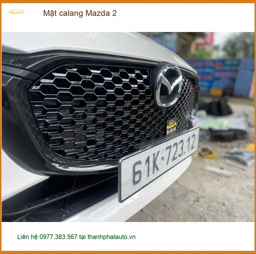 Anh Thắng thay Mặt calang Mazda 2 bị nứt vỡ do đá văng tại Quận Gò Vấp ảnh thực tế 4
