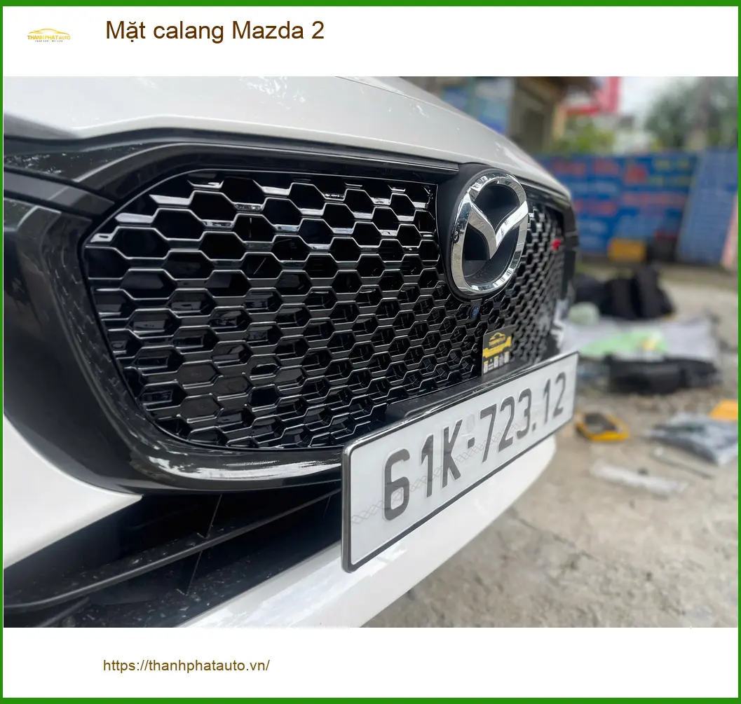 Chị Thảo độ Mặt calang cho Mazda 2 tại Quận Huyện Bình Chánh để đổi mới diện mạo xe