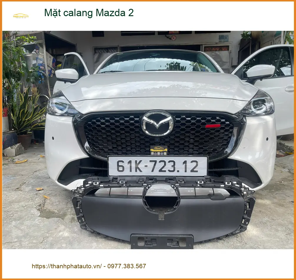 Chị Diễm lắp mặt calang Mazda 2 tại Quận 7 để xe trông thể thao hơn ảnh thực tế 2