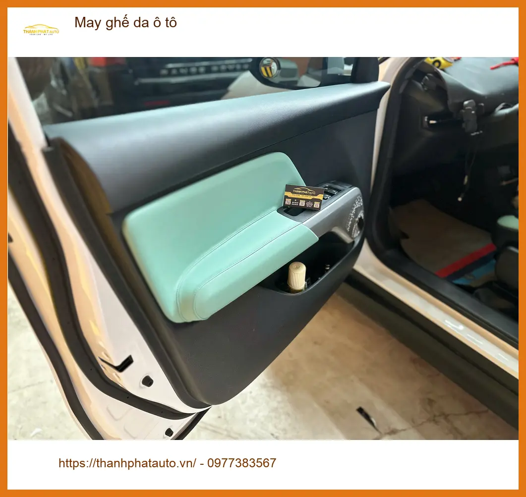 Chú Sáng bọc ghế da ô tô Kia Sorento tại Quận Tân Bình vì ghế cũ đã sờn rách