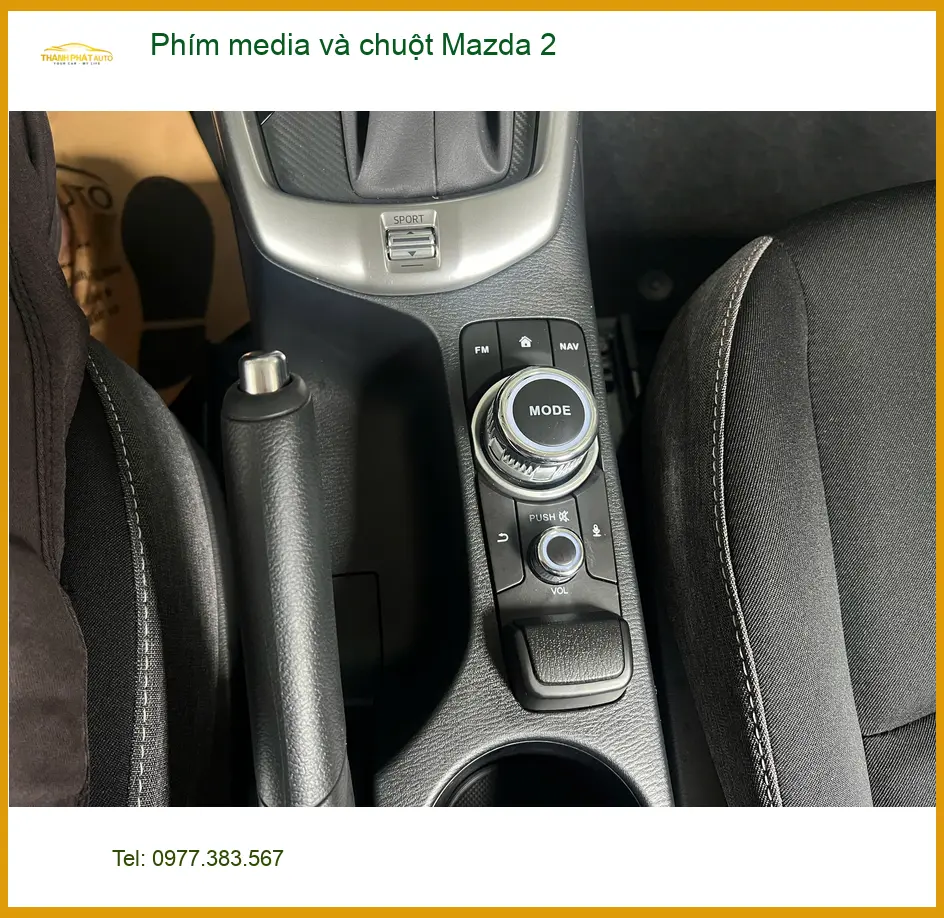Anh Khải lắp phím media và chuột Mazda 2 Quận 3 để điều khiển giải trí tiện lợi hơn ảnh thực tế 3
