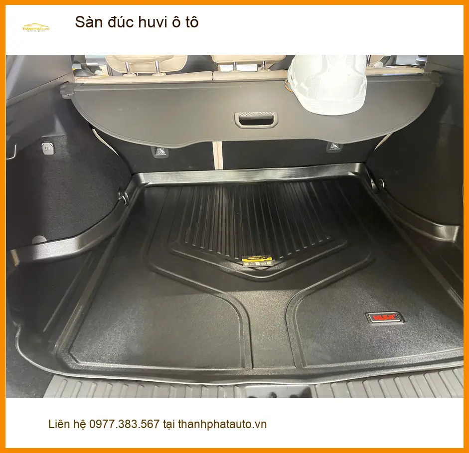 Anh Lâm lắp sàn đúc huvi ô tô Mazda CX-5 tại Bình Chánh giữ sàn sạch đẹp