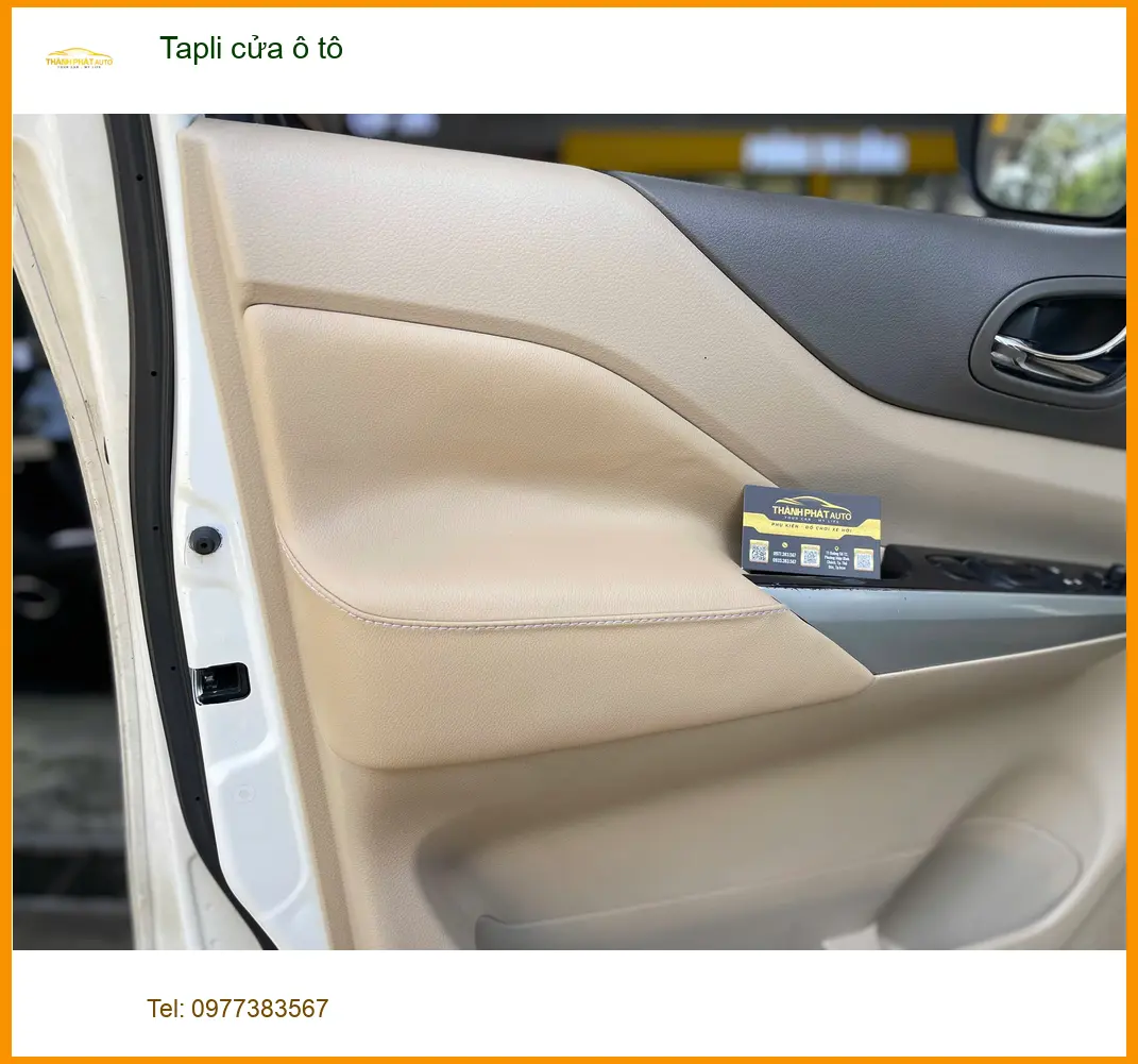 Chú Phước lắp Tapli cửa ô tô Honda Civic tại Quận Bình Thạnh vì tapli cũ đã bạc màu ảnh thực tế 2