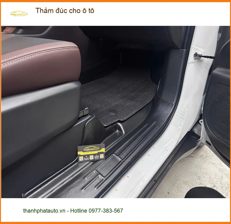 Anh Minh lắp thảm đúc cho ô tô Hyundai Accent tại Quận 9 để nội thất luôn sạch đẹp ảnh thực tế 4