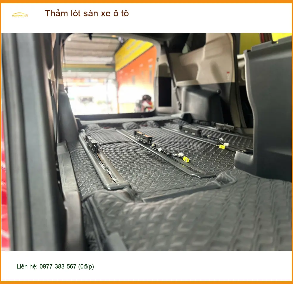 Cô Lan Anh thay thảm lót sàn xe ô tô Hyundai Accent tại Quận Phú Nhuận ảnh thực tế 5