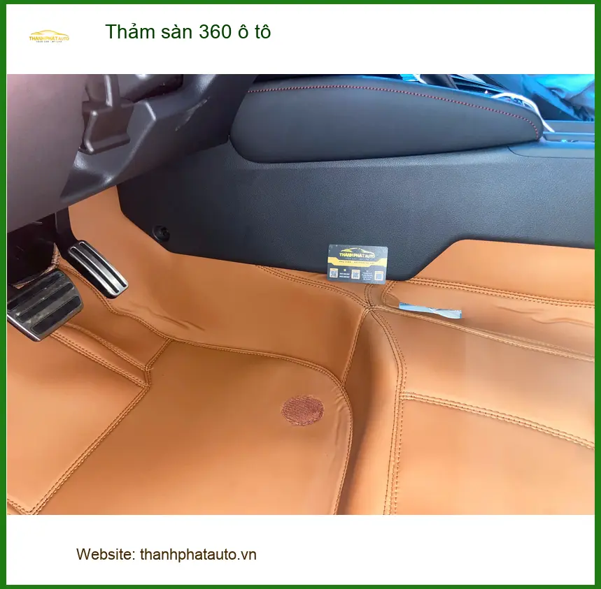 Chú Phước lắp thảm sàn 360 ô tô cho Honda CR-V tại Nhà Bè nội thất sạch đẹp ảnh thực tế 2